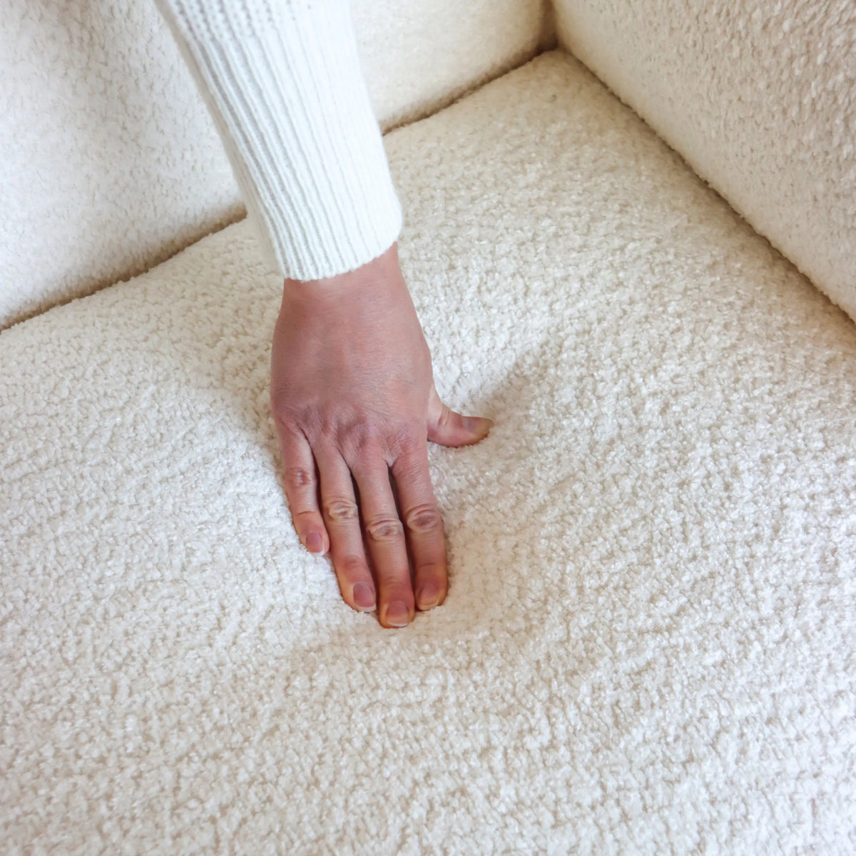 Superficie de tela blanca y estructurada del Sillón de diseño VERDUNA de hjh LIVING