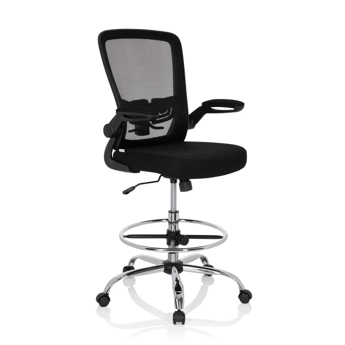 Silla de mostrador VENDO WORK negra con respaldo de malla, aro reposapiés y base de cinco ruedas de hjh OFFICE – vista de 360° (vista frontal en diagonal 38°)