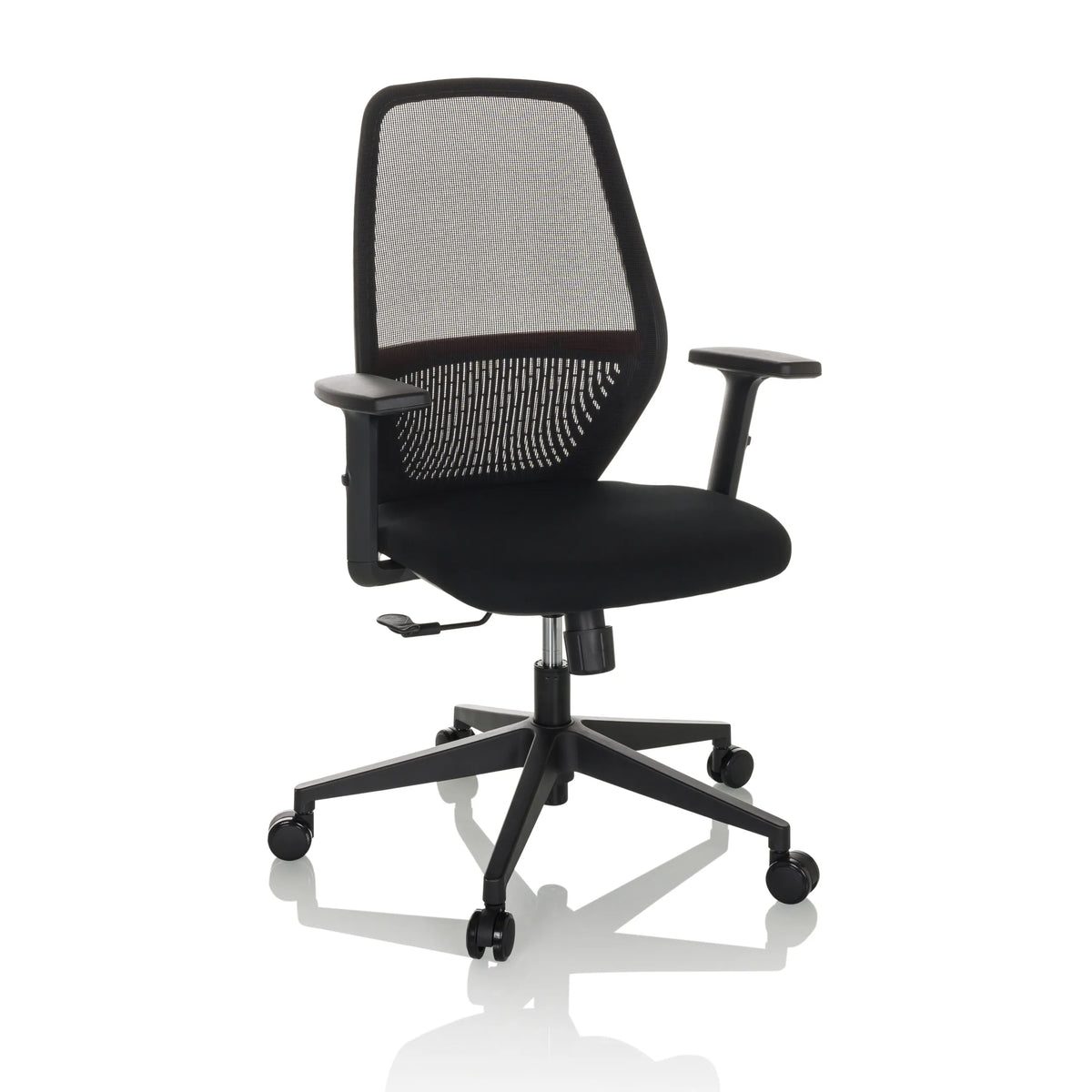 Silla de oficina profesional CARLOW I negra con respaldo de malla y base de cinco ruedas de hjh OFFICE – vista de 360° (vista frontal 15°)