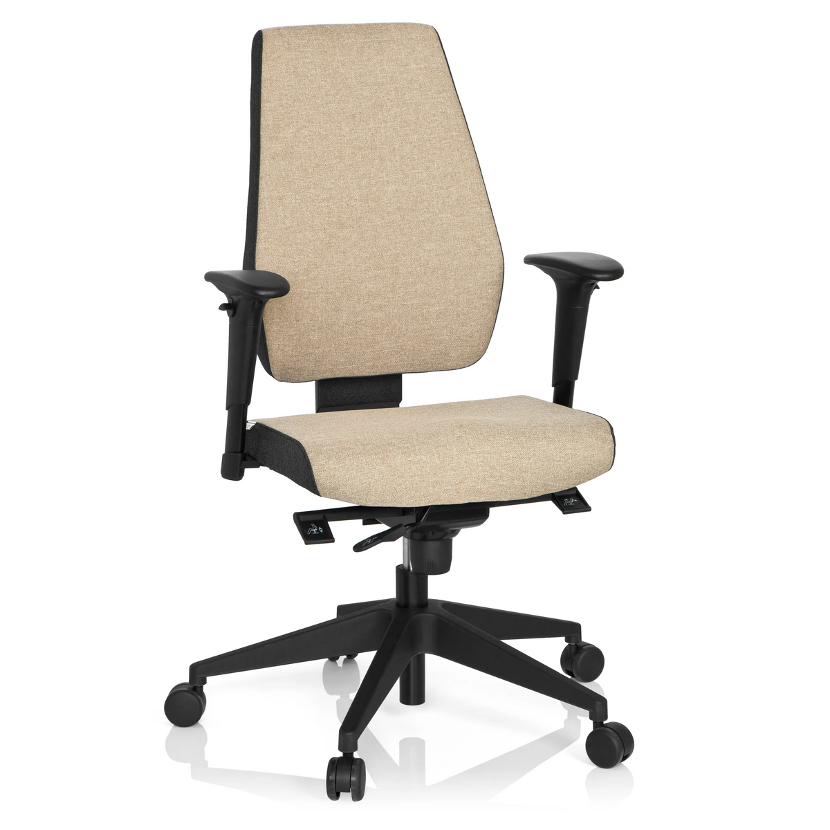 Silla de oficina profesional PRO-TEC 500 beige con reposabrazos y base negra de cinco ruedas de hjh OFFICE – vista de 360° (vista frontal 20°)