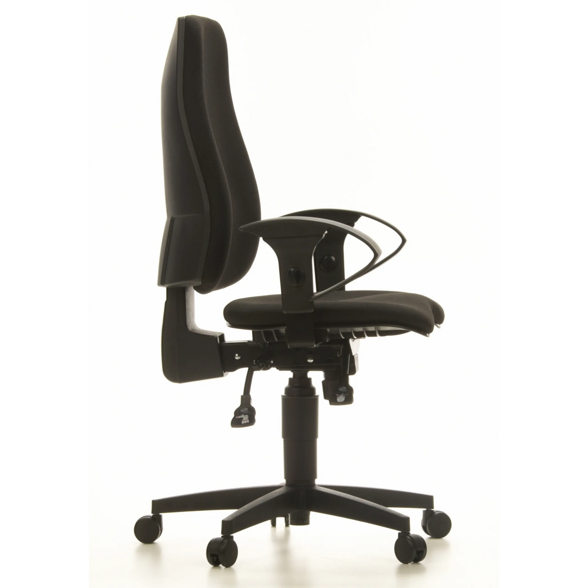 Silla de oficina profesional SYDNEY PRO negra con reposabrazos y base de cinco ruedas de Topstar – vista de 360° (vista lateral 80°)