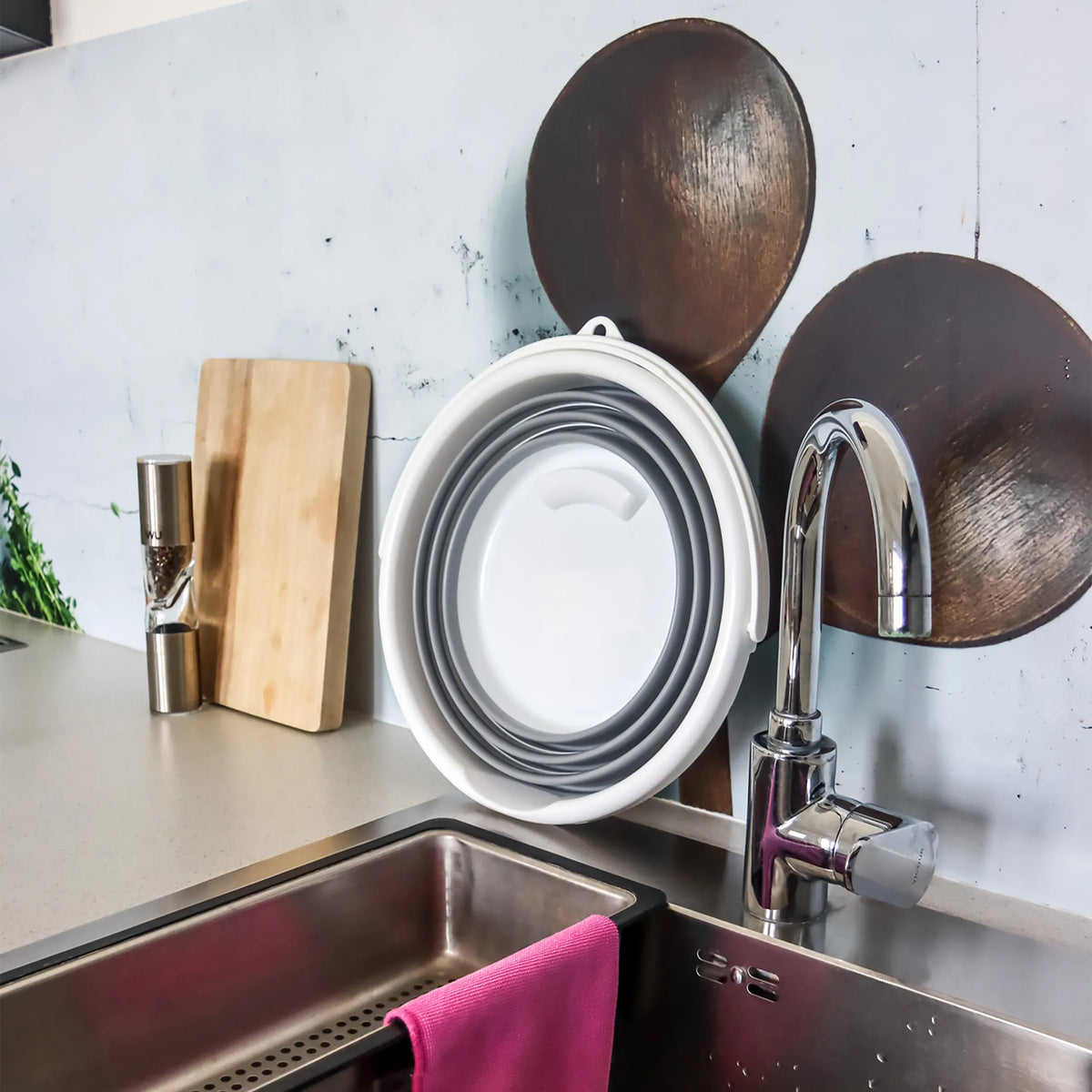 Contenedor plegable CLEAN SILR en gris y blanco con capacidad de diez litros de hjh OFFICE