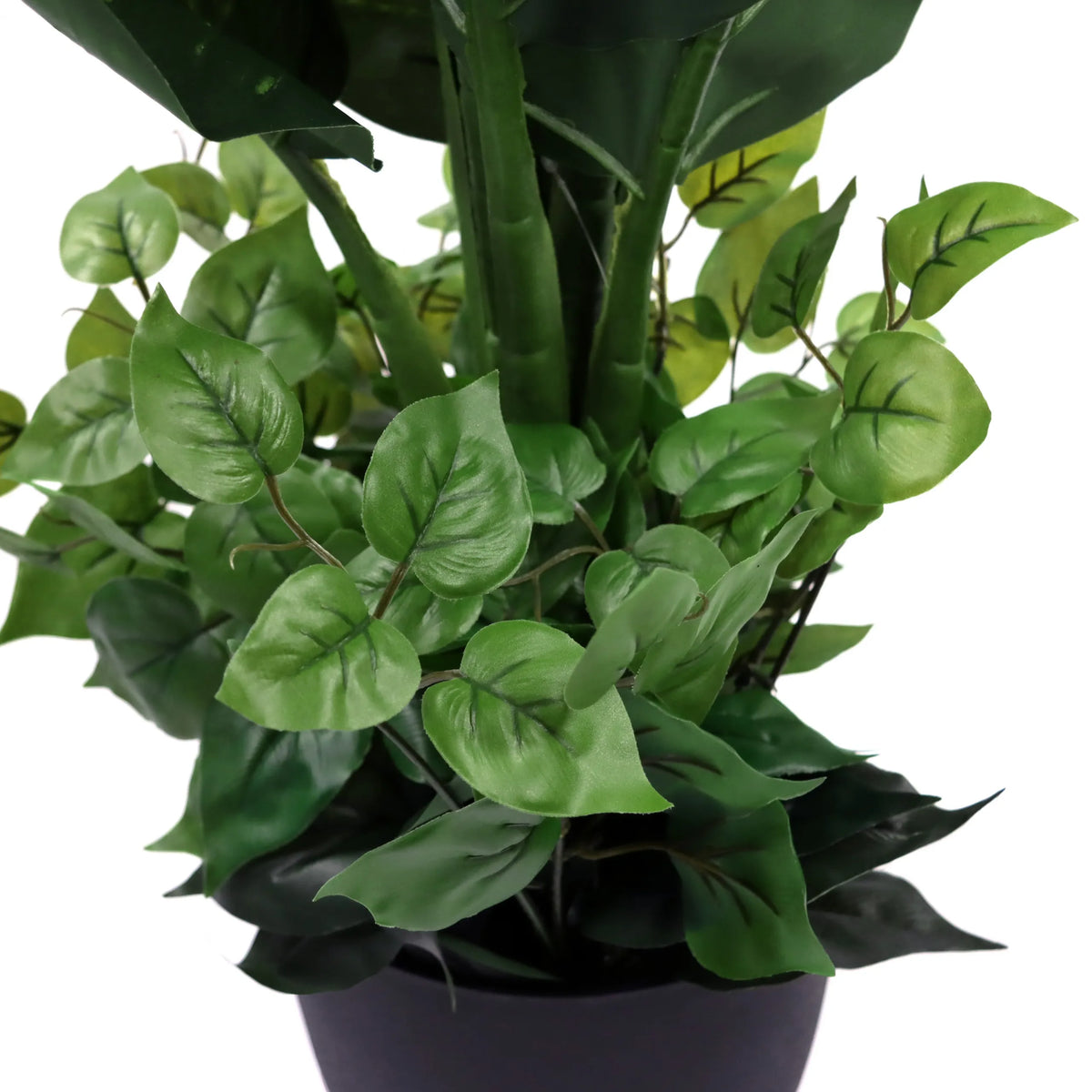 Hojas verdes de la planta artificial DIEFFENBACHIA en una maceta exterior negra de hjh OFFICE