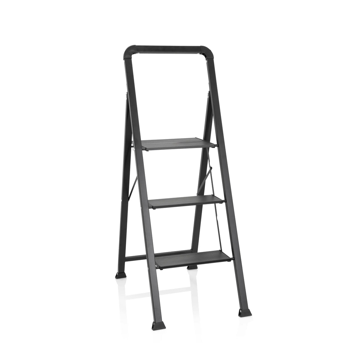 Escalera plegable SOLID W6 negra con tres peldaños y un asa de hjh OFFICE – vista de 360° (vista frontal 20°)