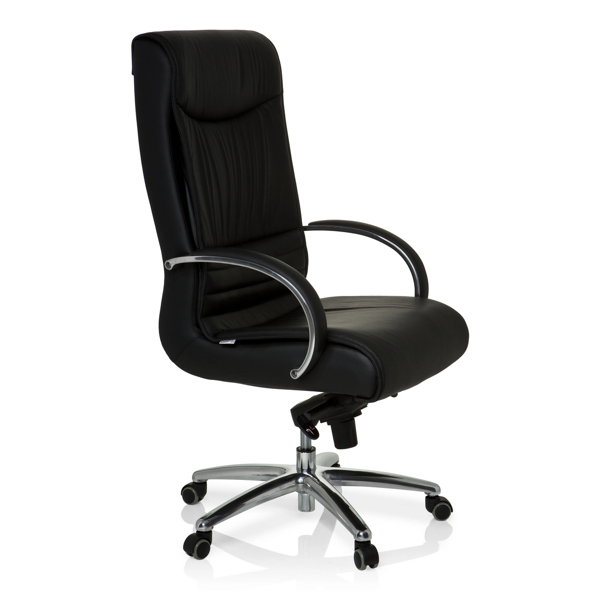 Schwarzer Drehstuhl XXL F 400 aus Leder mit Fußkreuz und fünf Rollen von hjh OFFICE – 360-Grad-Ansicht (schräge Frontansicht 60°)