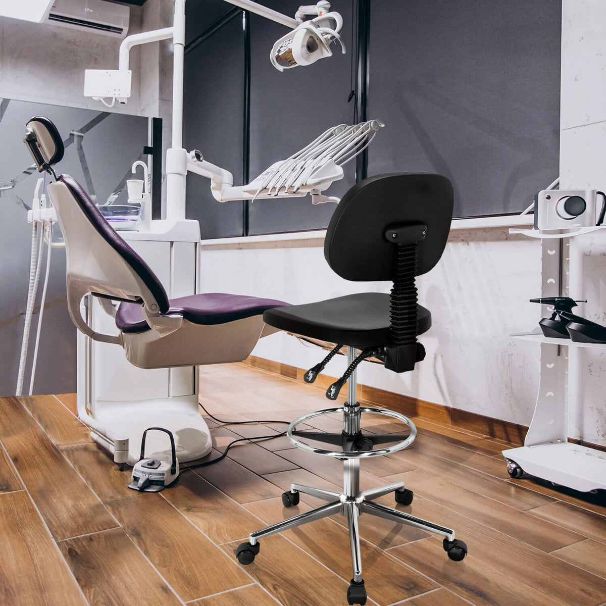 Silla de mostrador TOP WORK 24 I negra con asiento redondo y aro reposapiés sobre ruedas de hjh OFFICE