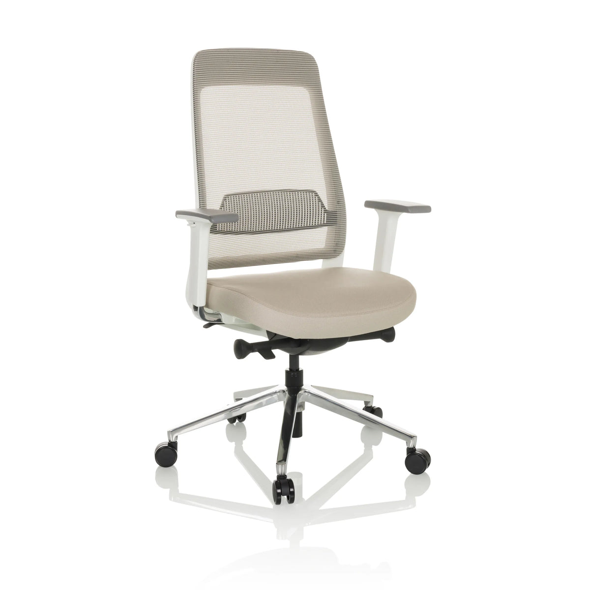 Silla de oficina profesional CHIARO T2 WHITE beige con respaldo de malla y base plateada de cinco ruedas de hjh OFFICE – vista de 360° (vista frontal en diagonal 30°)