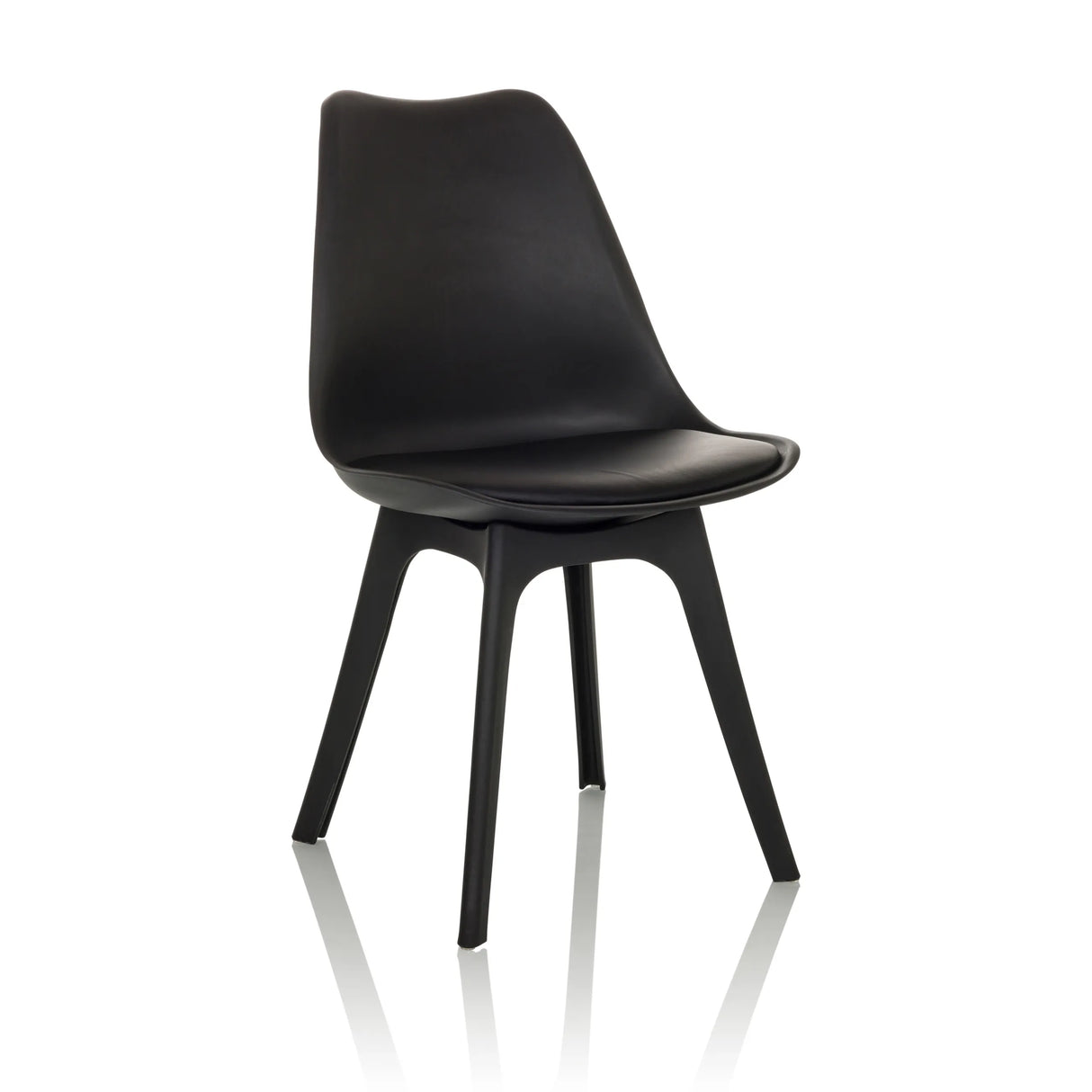 Silla nórdica SCANDI P negra con cuatro patas de hjh OFFICE – vista de 360° (vista frontal en diagonal 30°)