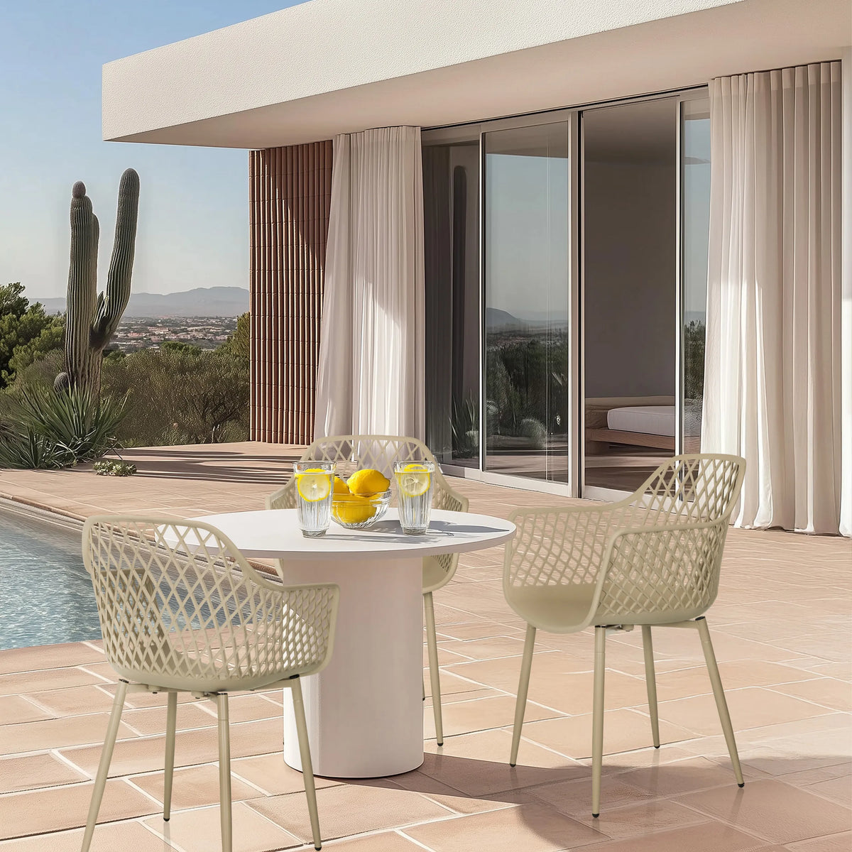 Silla de exterior BEGIO L en beige con respaldo de malla y reposabrazos de hjh LIVING