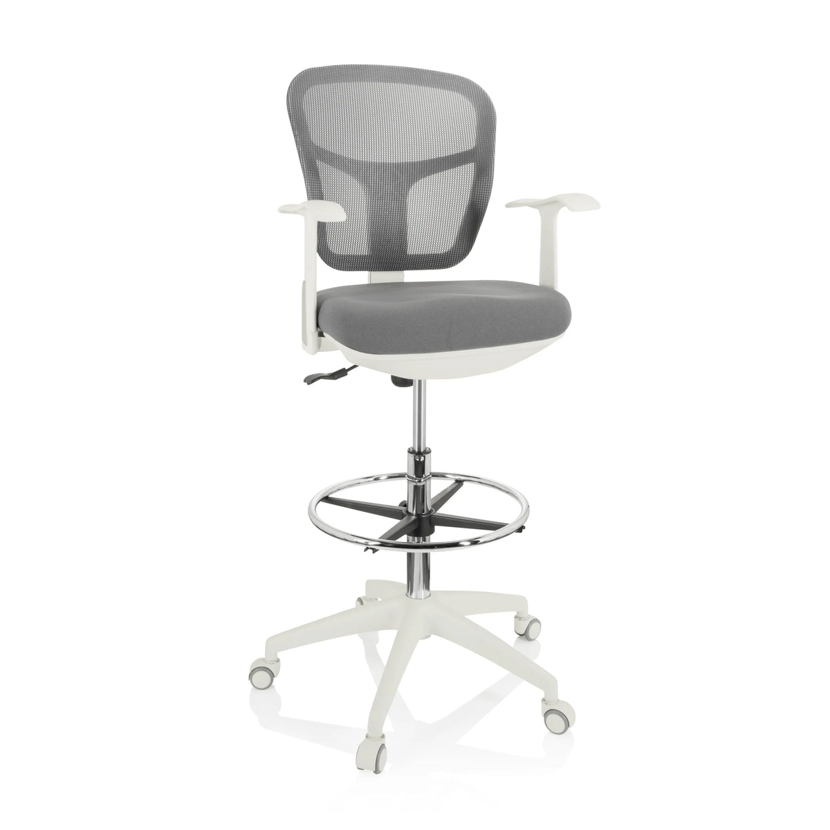 Silla de mostrador TOP WORK 108 W gris con respaldo de malla, aro reposapiés y base blanca de cinco ruedas de hjh OFFICE – vista de 360° (vista frontal 20°)