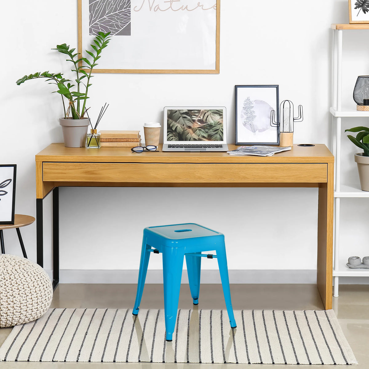 Taburete de comedor VANTAGGIO azul claro con asiento cuadrado y cuatro patas de hjh OFFICE