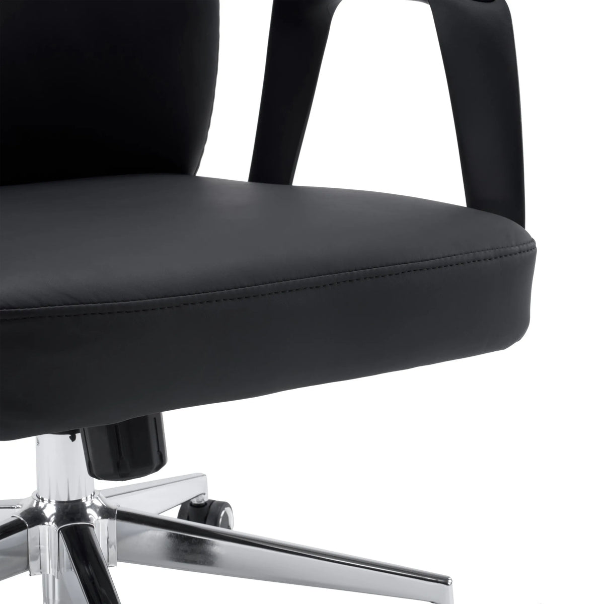 Asiento y reposabrazos del Sillón de oficina profesional VELVET ECO en negro con estructura de cromo de hjh OFFICE