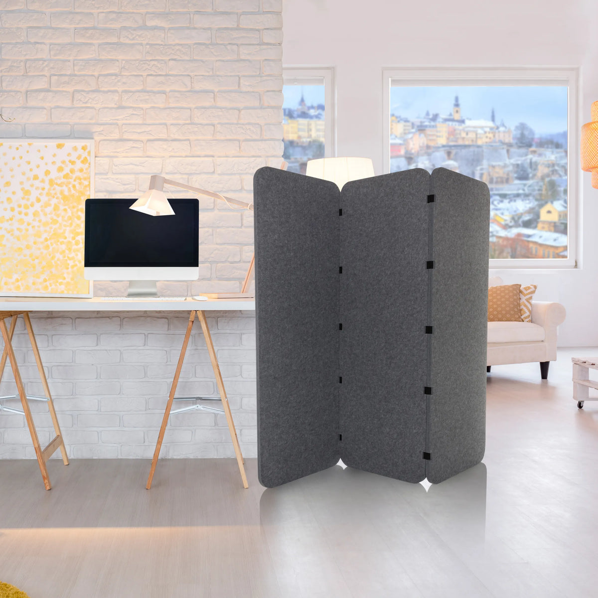 Separador gris FLEXMIUT EL con tres elementos plegados en una habitación luminosa de hjh OFFICE