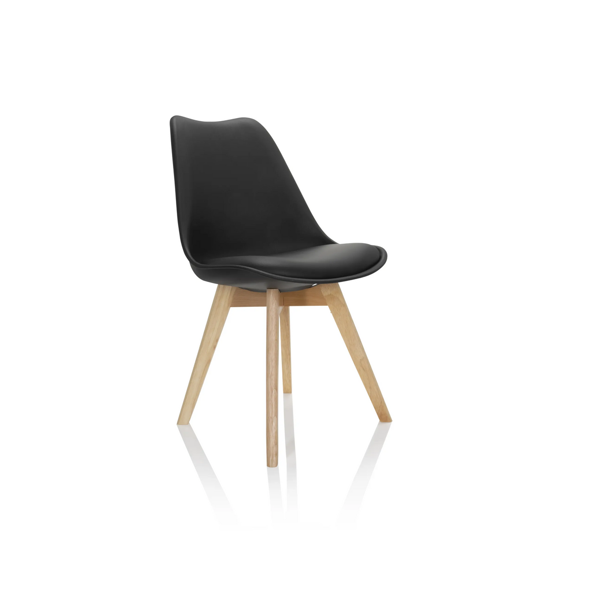 Silla nórdica SCANDI 4 negra con cuatro patas de madera clara de hjh OFFICE – vista de 360° (vista frontal en diagonal 40°)