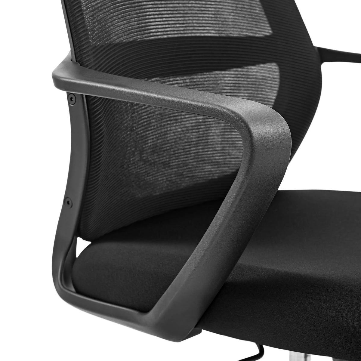 Reposabrazos negro y respaldo de malla de la Silla Home Office Explorer de MyBuero