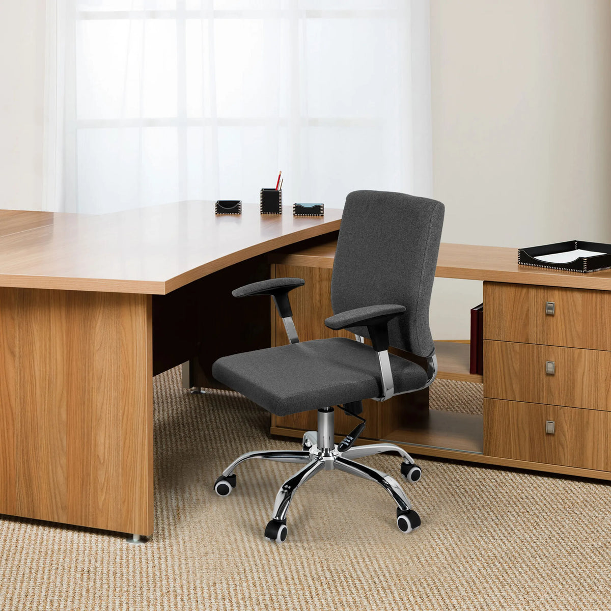 Sillón de oficina Home Office CHARLES I en color gris oscuro con reposabrazos y base de estrella con ruedas de hjh OFFICE