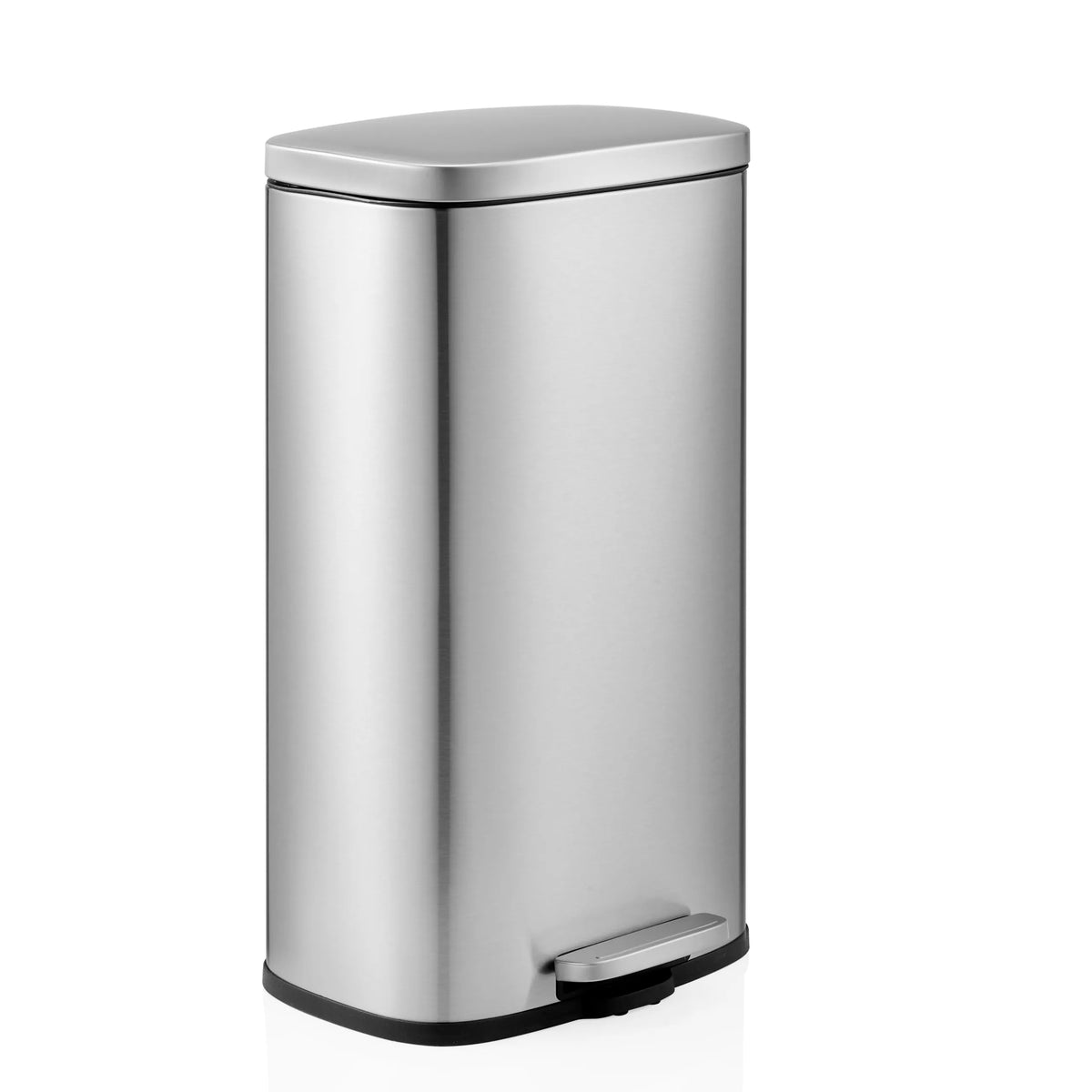 Papelera Clean 15 plateada con tapa y pedal de hjh OFFICE – vista de 360° (vista frontal en diagonal 45°)