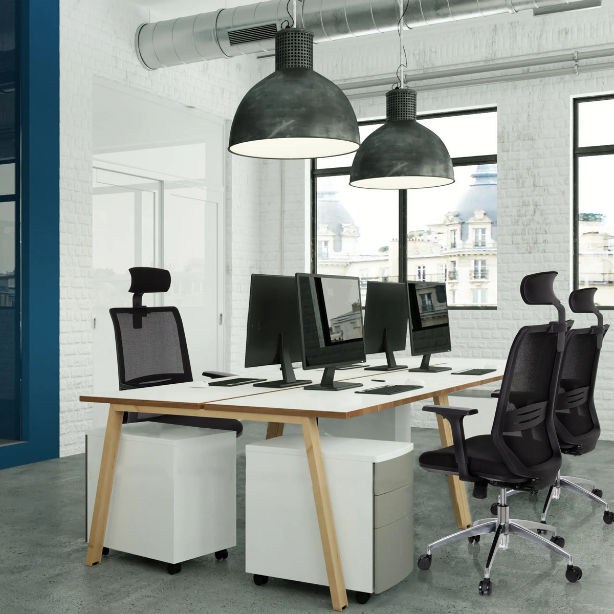 Silla de oficina profesional PROFONDO PRO en negro con reposacabezas y reposabrazos de hjh OFFICE