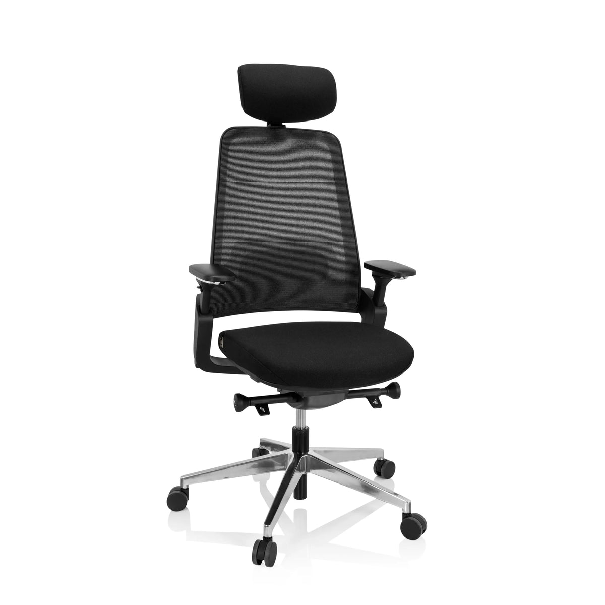 Silla de oficina profesional BRACIO negra con respaldo de malla, reposacabezas y base de cinco ruedas de hjh OFFICE – vista de 360° (vista frontal 20°)