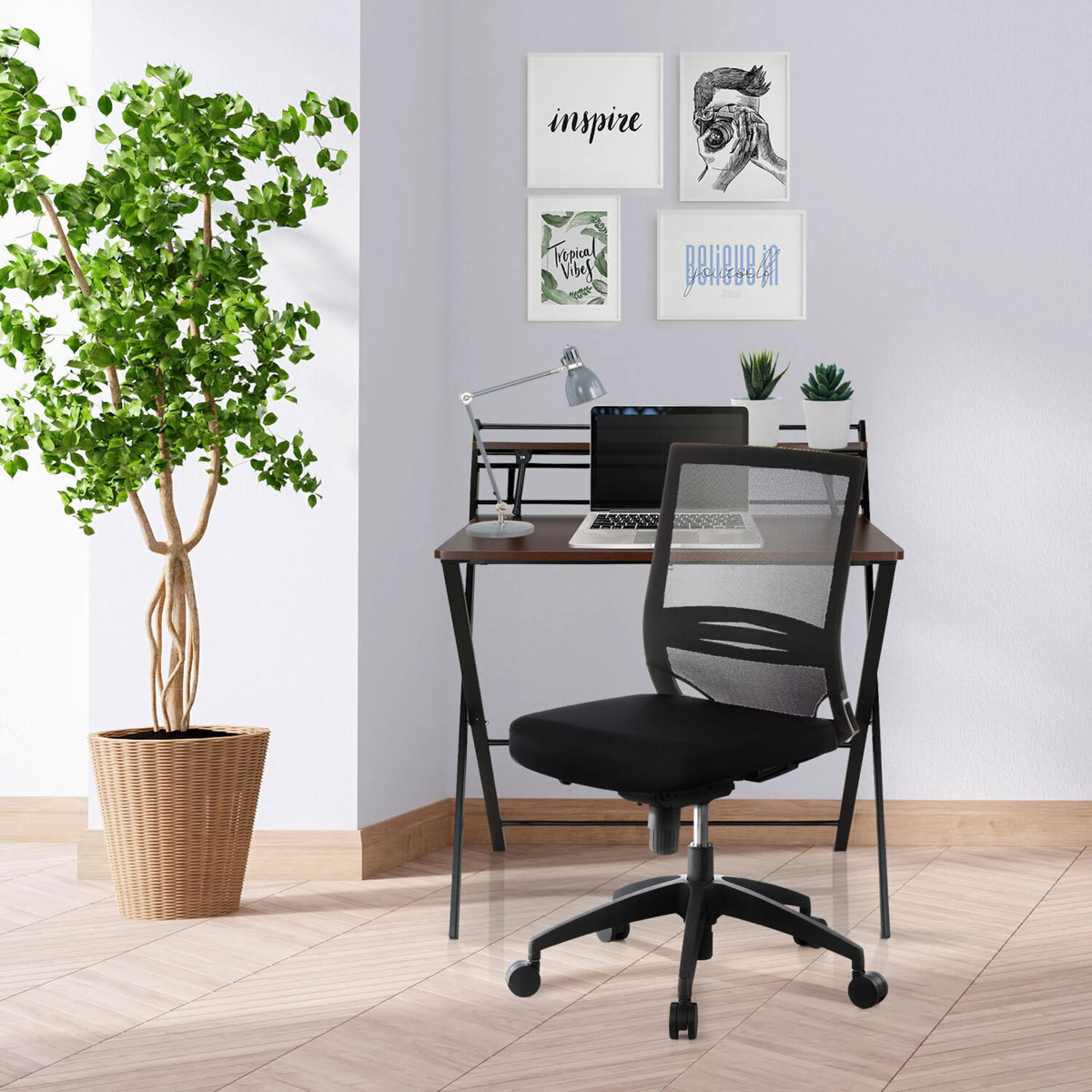 Silla de oficina profesional PORTO ECO negra con respaldo de malla y base con ruedas de hjh OFFICE