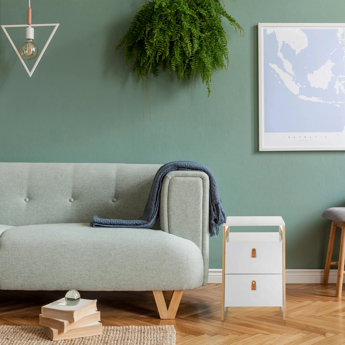 Mesa auxiliar blanca TAROLO III con dos cajones y patas de madera clara de hjh LIVING