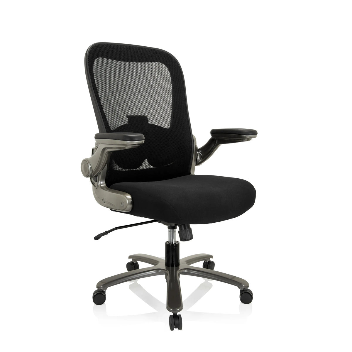 Silla giratoria XXL INSTRUCTOR T I negra con respaldo de malla, reposabrazos y base de cinco ruedas de hjh OFFICE – vista de 360° (vista frontal en diagonal 40°)
