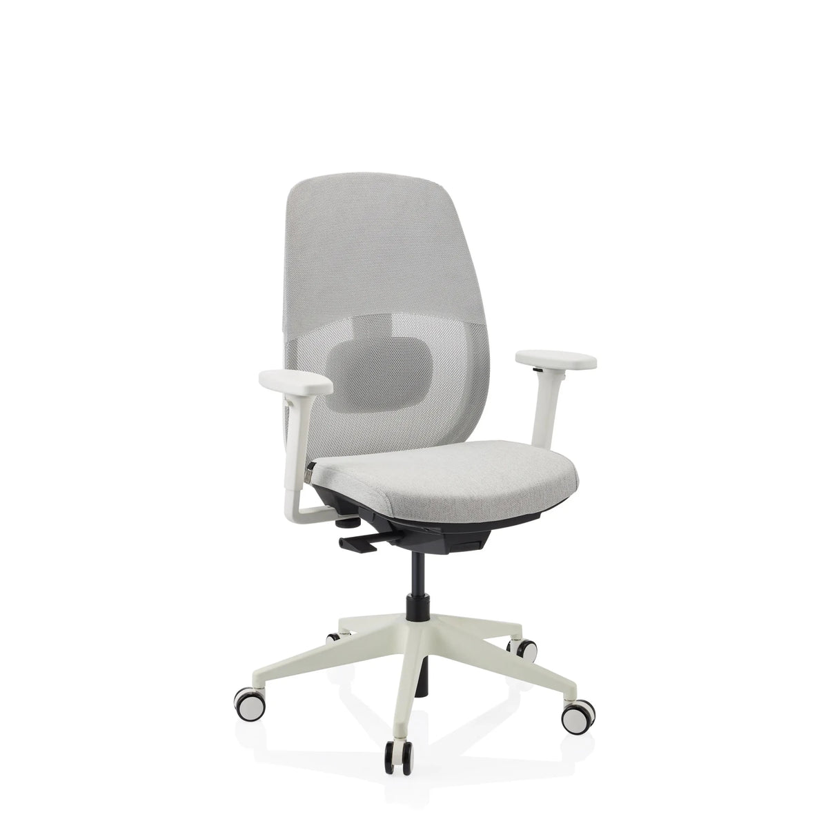 Silla de oficina profesional Skandis en blanco-gris con respaldo de malla y base con ruedas de hjh OFFICE