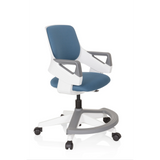 Silla giratoria para niños KID FLEX en color azul grisáceo con reposabrazos y base de cinco ruedas de hjh OFFICE – vista de 360° (vista frontal en diagonal 60°)