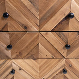 Frontales de madera con patrón de espiga y pomos negros del aparador SANTJAGO BLACK SUN L de hjh LIVING
