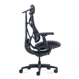 Vista lateral de la Silla alta gama LiberNovo Omni en negro con reposacabezas y reposabrazos de Libernovo