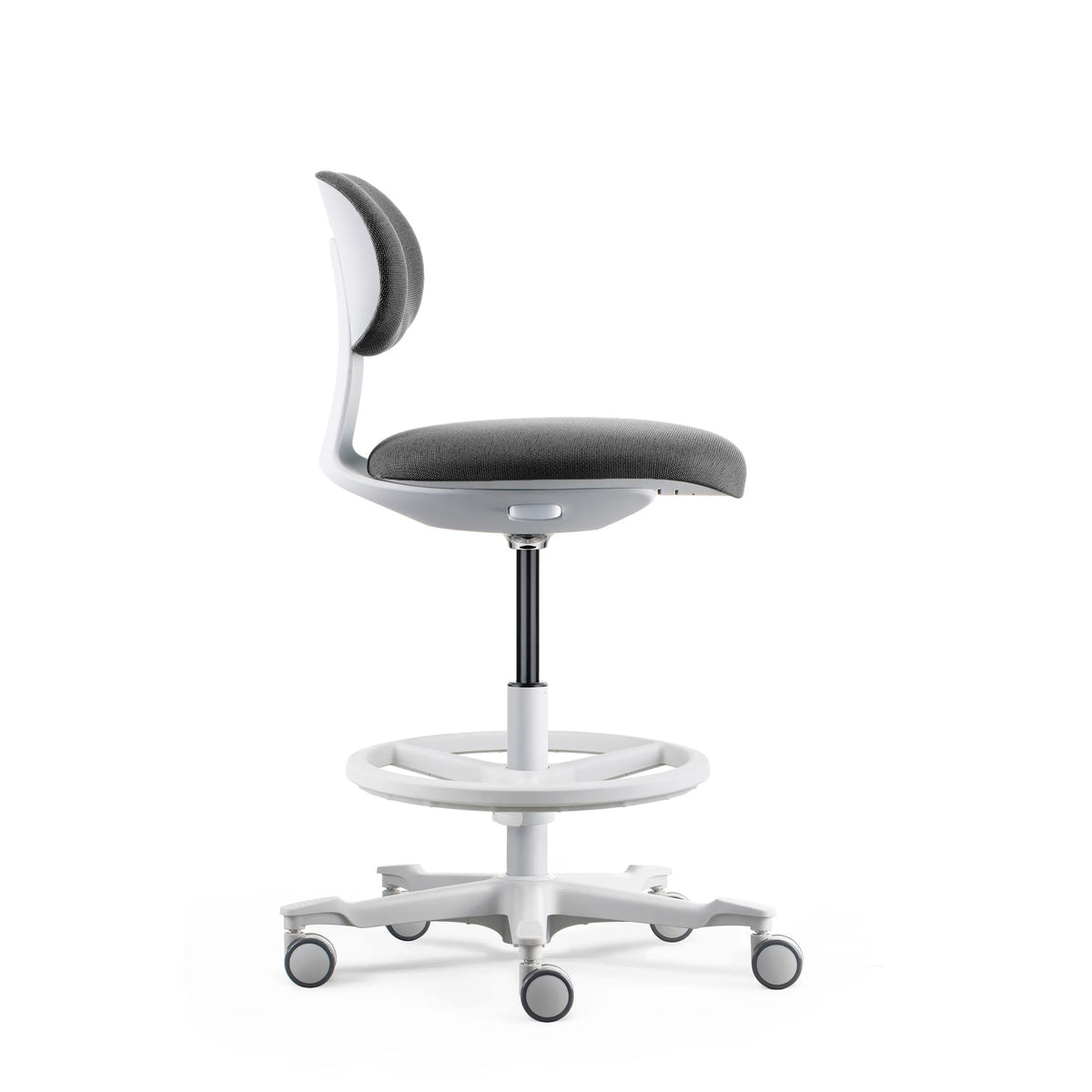 Silla de trabajo WORK MF2 W en gris oscuro con anillo para los pies y base con ruedas de hjh OFFICE