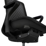Vista inferior del asiento y el reposabrazos de la Silla alta gama VERVIO de hjh OFFICE
