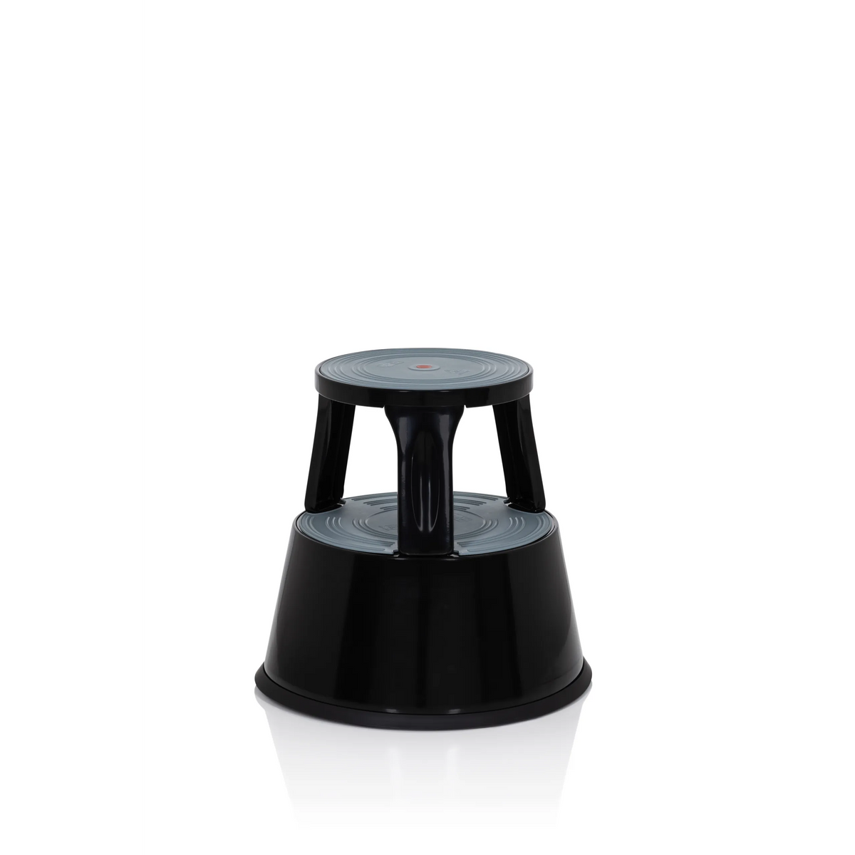 Taburete bajo negro TIO-M II con dos peldaños y superficies antideslizantes de hjh OFFICE – vista de 360° (vista frontal en diagonal 60°)