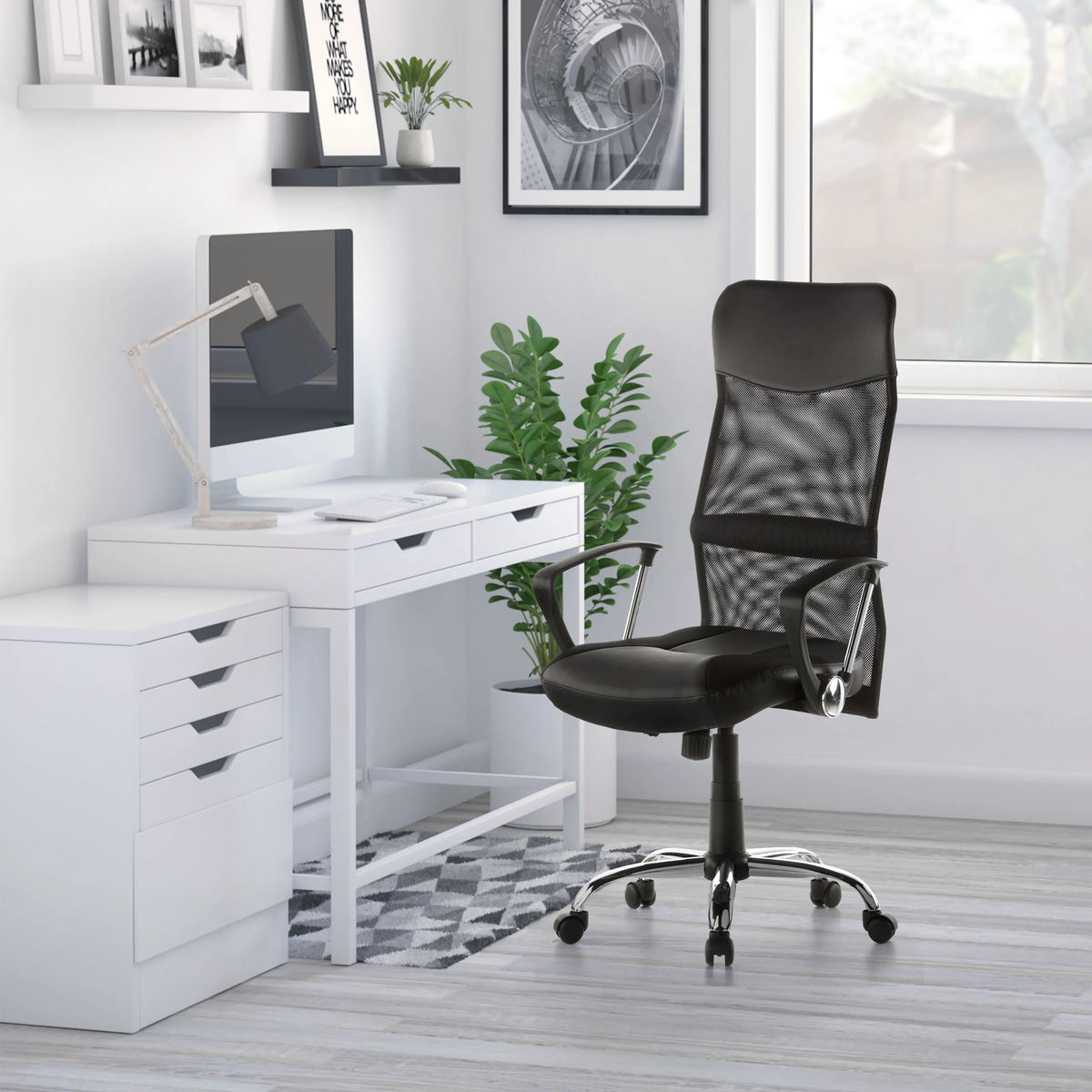Sillón de oficina Home Office STRYKA en negro de cuero sintético y malla con ruedas de hjh OFFICE