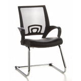 Silla de viga voladiza VISTO NET V negra con respaldo de malla, asiento acolchado y reposabrazos de hjh OFFICE – vista de 360° (vista frontal 20°)