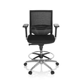 Silla de mostrador TOP WORK 78 negra con respaldo de malla, anillo reposapiés y base de cinco ruedas de hjh OFFICE – vista de 360° (vista frontal 0°)