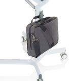 Maletín para portátil gris con correa al hombro en la estructura del escritorio de pie STAND VM-SU I de hjh OFFICE