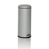 Papelera CLEAN VIII gris con tapa y pedal de hjh OFFICE – vista de 360° (vista frontal en diagonal 30°)