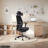 Silla de oficina profesional Skandis Pro negra con reposacabezas en una oficina en casa de hjh OFFICE (imagen generada por IA)