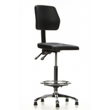 Silla de mostrador TOP WORK 11 negra con reposapiés y base de cinco radios de hjh OFFICE – vista de 360° (vista frontal en diagonal 40°)