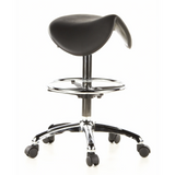 Taburete de silla de montar TOP WORK 13 negro con aro reposapiés y base de cinco ruedas de hjh OFFICE – vista de 360° (vista frontal en diagonal 40°)