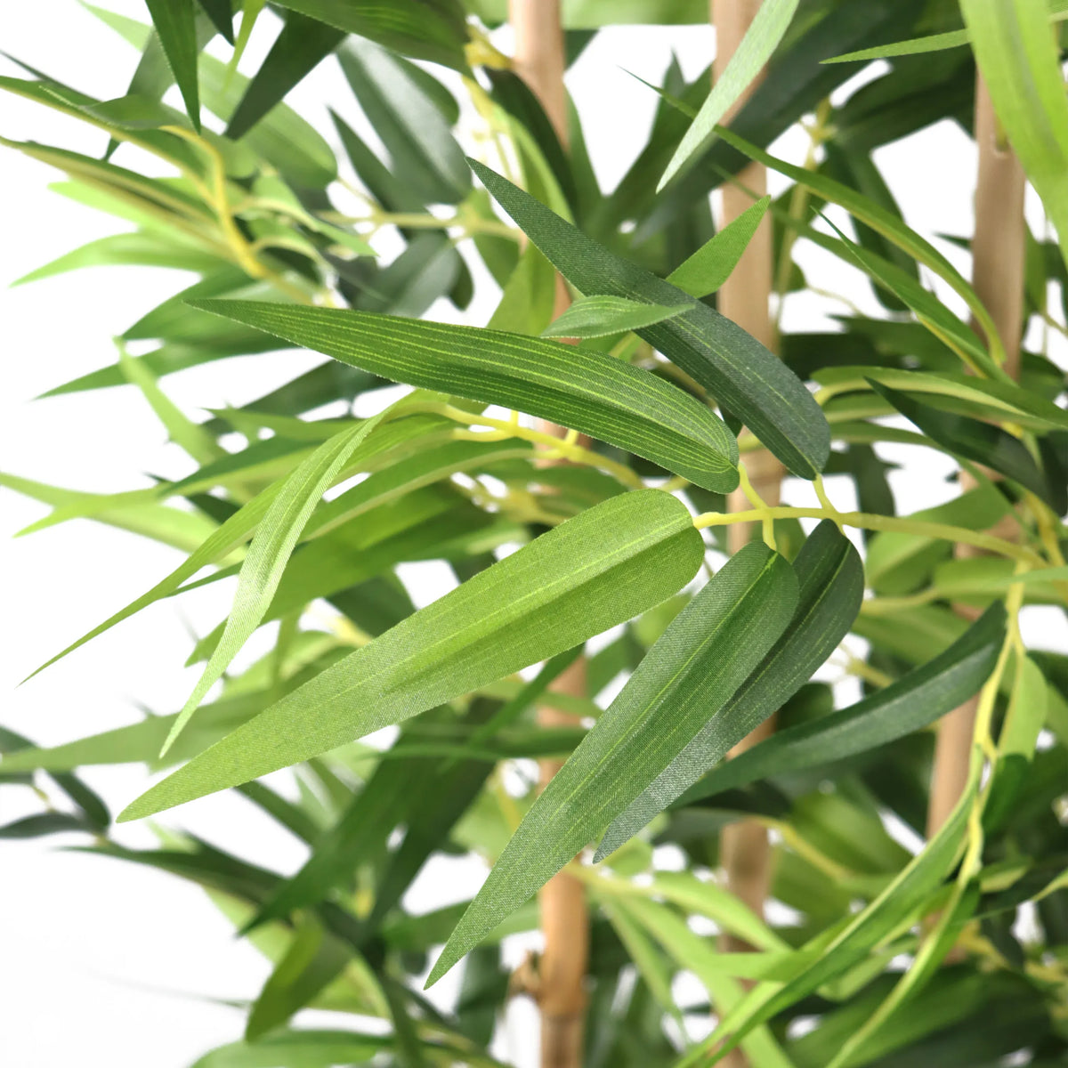 Grüne Blätter und Stängel der Kunstpflanze BAMBUS I von hjh OFFICE