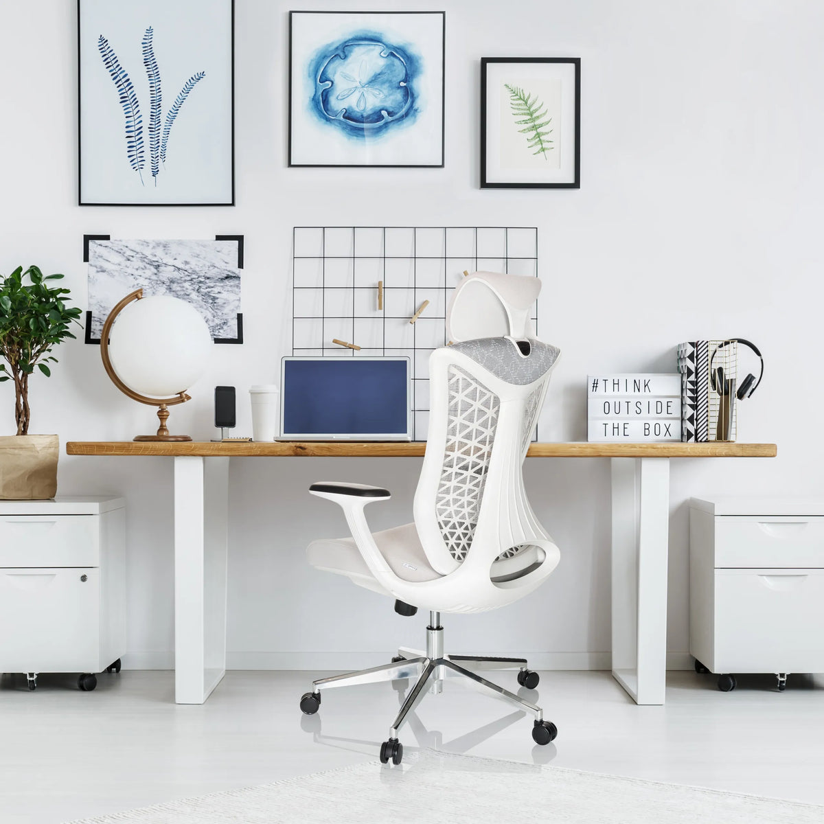Silla de oficina profesional FALEO W gris con estructura blanca y respaldo de malla de hjh OFFICE