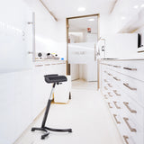 Asiento de pie TOP WORK 30 negro con asiento acolchado y base en cruz de hjh OFFICE