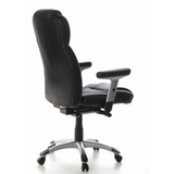 Sillón de oficina profesional EMBASSY 200 L negro con reposabrazos y base plateada de cinco ruedas de hjh OFFICE – vista de 360° (vista trasera en diagonal 120°)