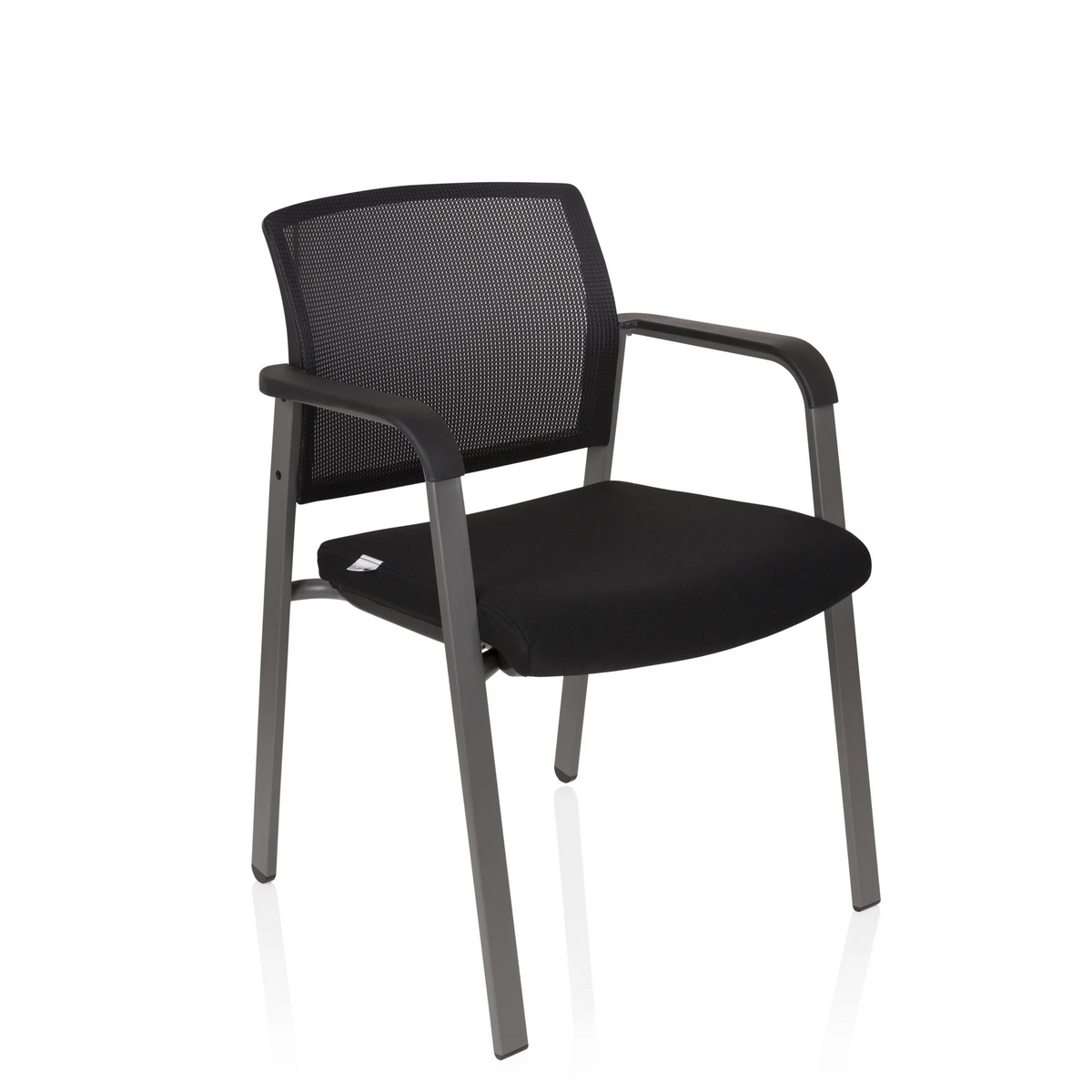 Silla de cuatro patas MEET negra con respaldo de malla y reposabrazos de hjh OFFICE – vista de 360° (vista frontal en diagonal 40°)