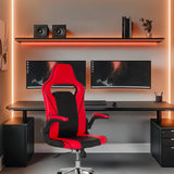 Silla gaming GAME SPORT PRO en negro y rojo en un escritorio con dos monitores de MyBuero
