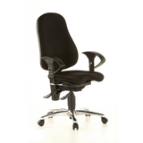 Silla de oficina profesional SITNESS 10 negra con reposabrazos y base de cinco ruedas de Topstar – vista de 360° (vista frontal en diagonal 40°)