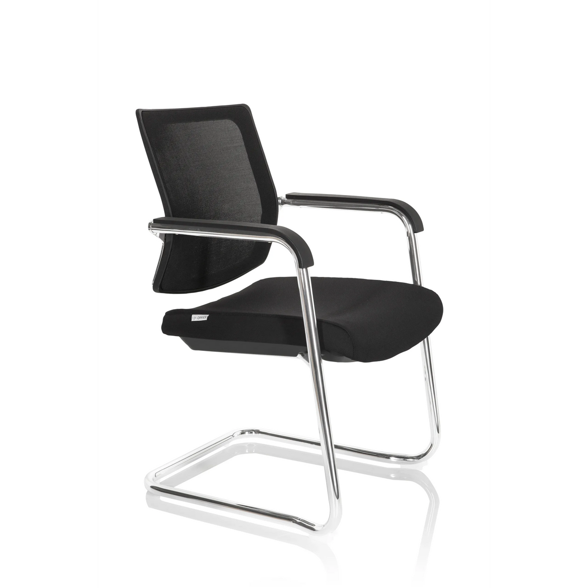 Silla de viga voladiza LEVIA V negra con respaldo de malla, reposabrazos y estructura de patín de hjh OFFICE – vista de 360° (vista frontal en diagonal 60°)