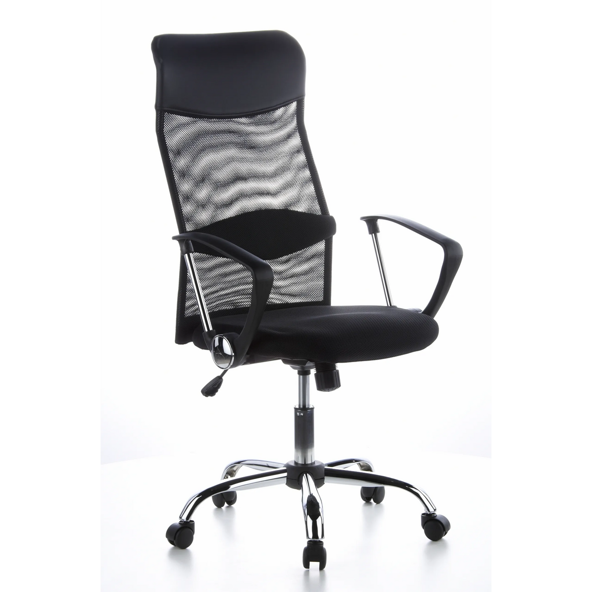 Sillón de oficina Home Office ARIA HIGH negro con respaldo de malla y base de cinco ruedas de hjh OFFICE – vista de 360° (vista frontal en diagonal 40°)